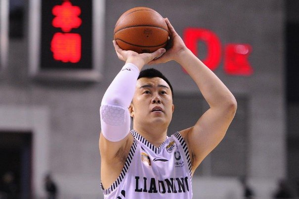 韩德君中国男篮新任队长，韩德君能担任队长的原因有哪些？