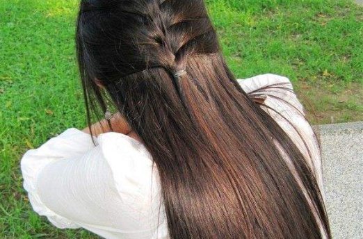 你知道待你长发及腰出自哪句古诗么？