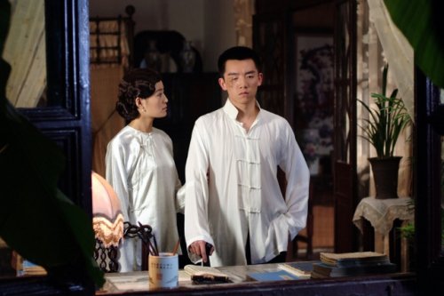 名门劫的剧情简介