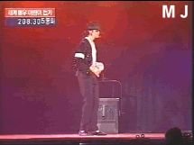 求迈克尔·杰克逊太空步动态图