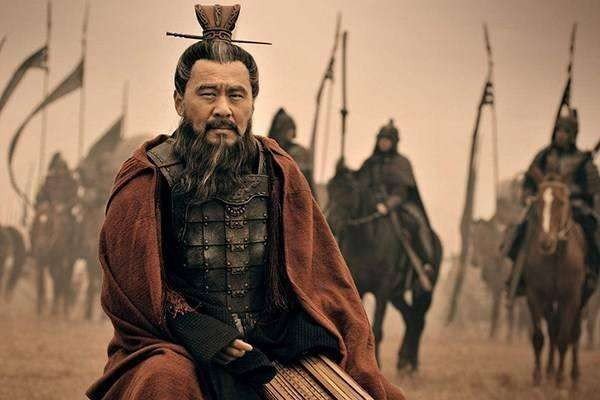 “长坂坡剑圣夏侯恩”实力如何?若不是曹操爱才,可战赵云吗?