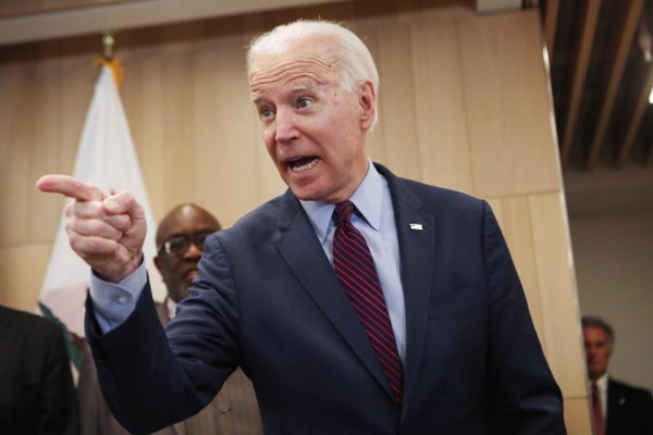 美国宣布限制印度旅客入境,原因是什么?