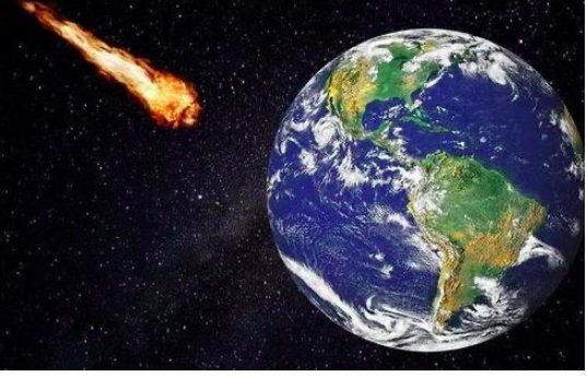 一颗小行星将于11月初接近地球，会撞击地球吗？