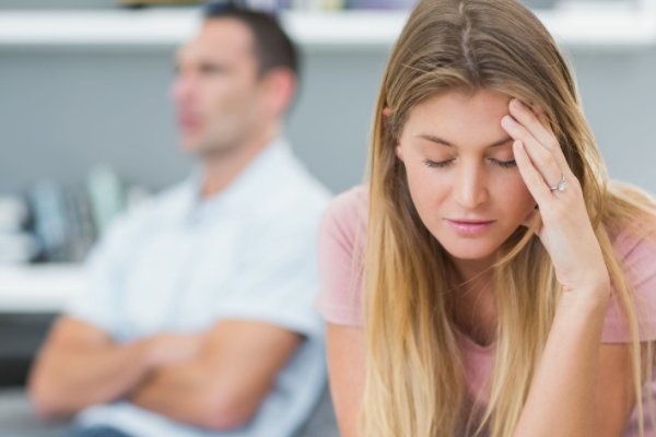 为什么说女人别轻易“裸婚”？