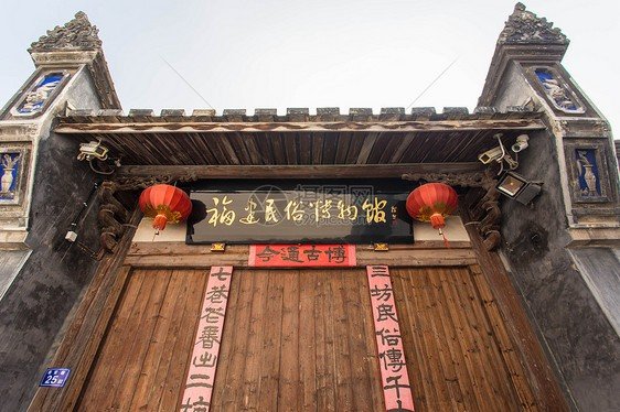 对联上下联如何贴左右