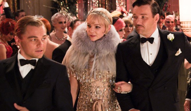 了不起的盖茨比中，盖茨比最初的工作是做什么的？