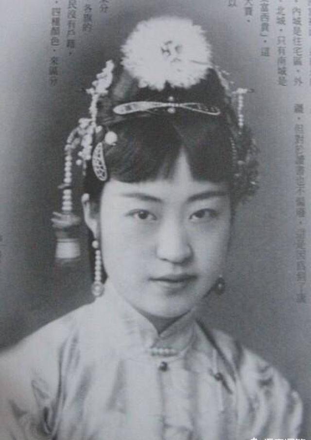 溥仪的弟媳是谁？她有什么风流韵事？