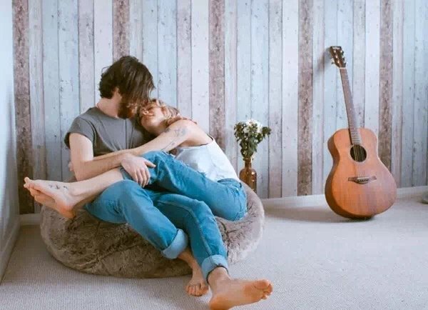 男人最经不住哪种女人的撩拨？