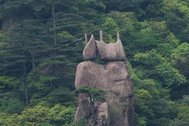 金鸡叫天都的拼音