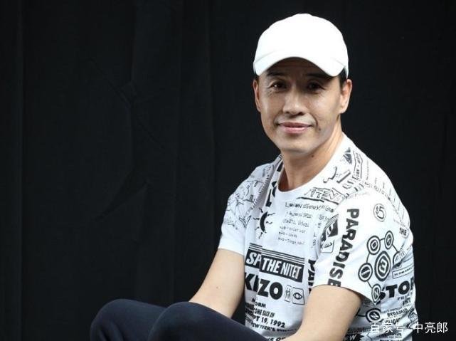 《乡村爱情1》里的“赵四”，你还记得吗？离开赵本山的他，如今如何了？