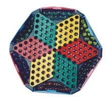 QQ跳棋怎么吃对方棋子的？