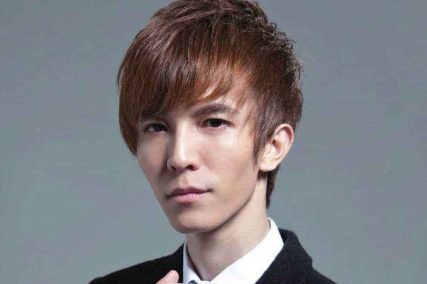 郭敬明当众流泪，如何看待他回应获陈凯歌夸奖哭了这一事件？