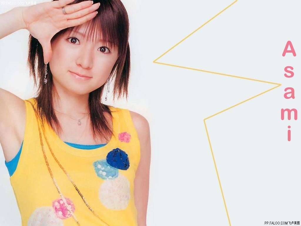 绀野朝美的人物