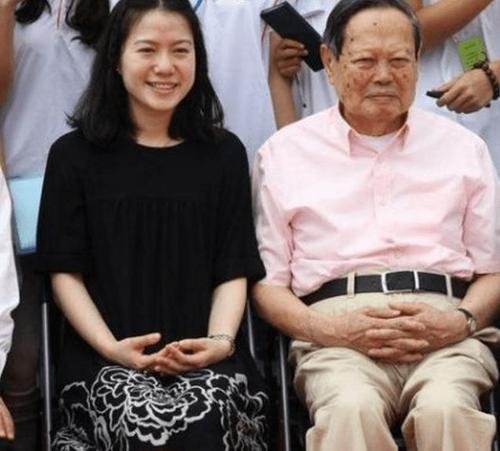 翁帆生了几个孩子?