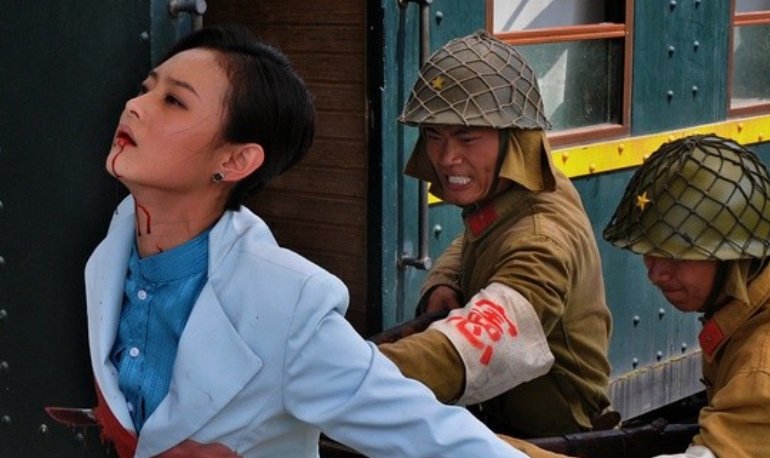 虎刺红剧情简介