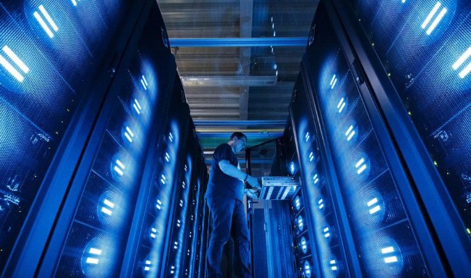 计算机ibm的蓝色基因，速度是世界上第一台电子计算机eniac的多少倍