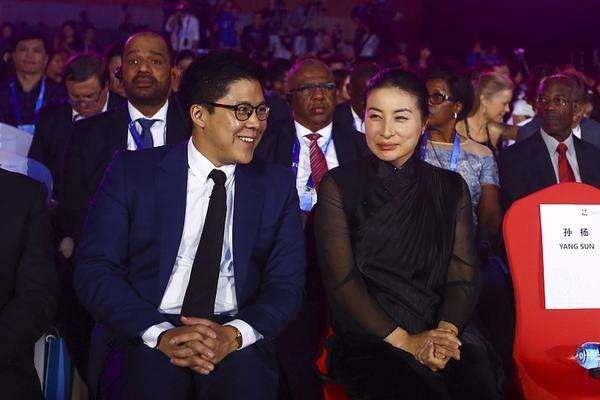 霍启刚追求郭晶晶的原因被曝光，他的底牌也被曝光，这中间发生了什么？