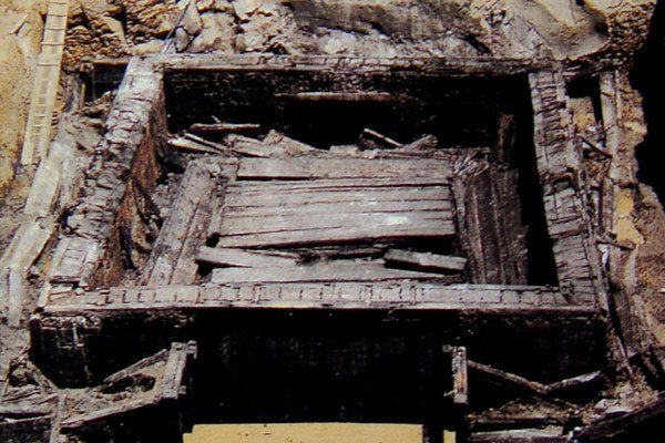 “黄肠题凑”是什么东西，为什么会成为盗墓贼的克星？