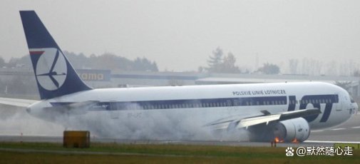 印度载有200人客机突发故障、17人重伤，导致故障的原因有哪些？