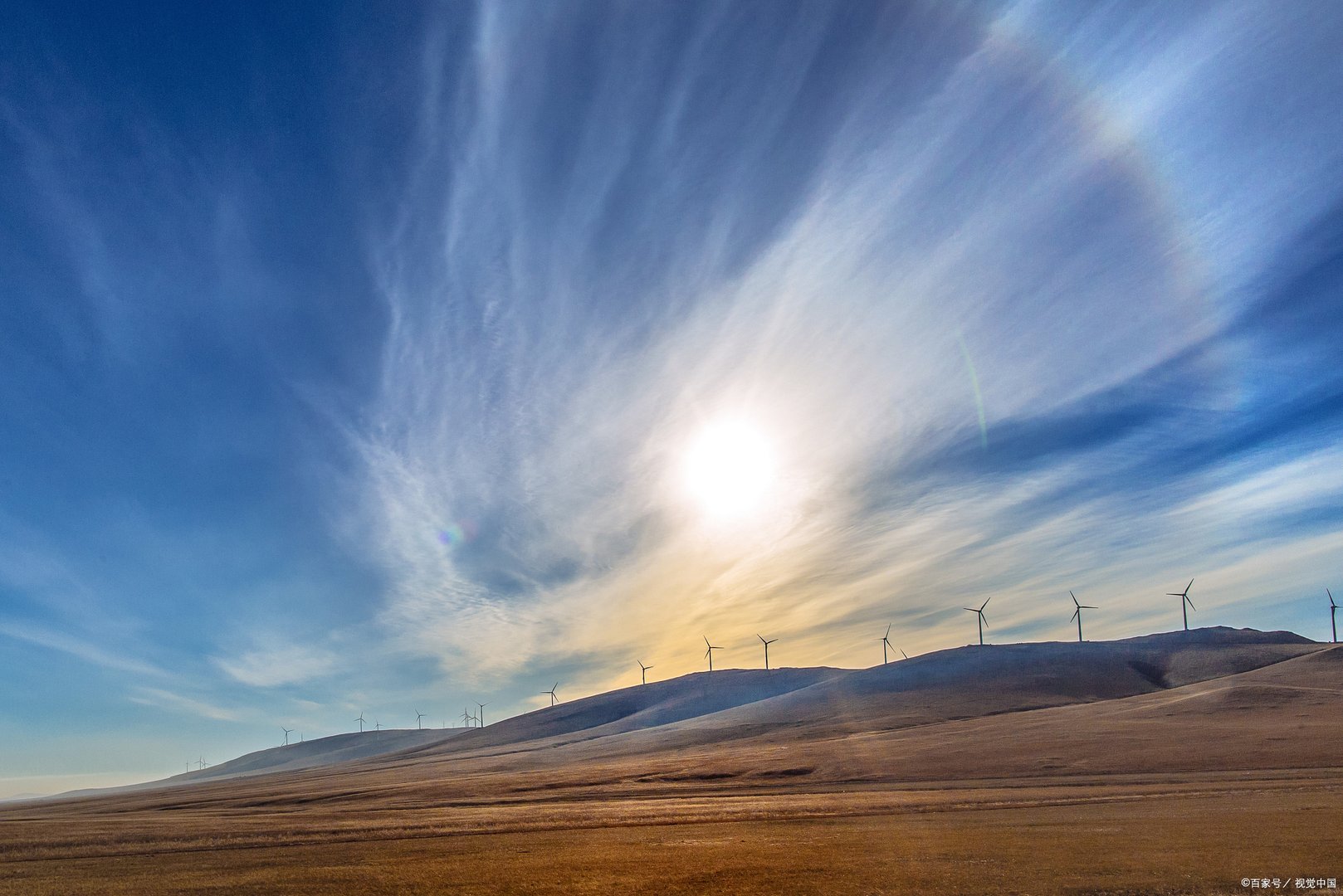 厦门天空出现罕见一线天，这种景象是如何形成的？