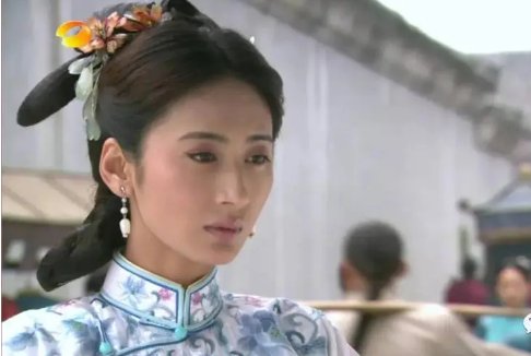 绿芜为什么投河自尽?