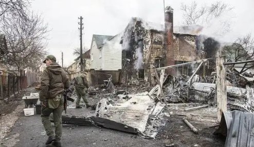 俄导弹击中雇佣军据点消灭300多人，目前当地战事进展如何？