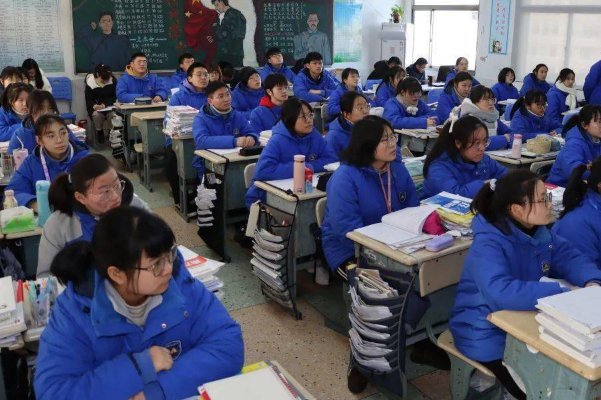 开窗放入大江来全诗