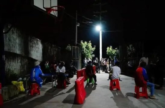 贵阳凌晨四点做核酸，为打病毒一个措手不及？有必要吗？