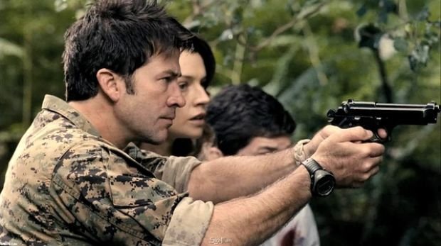 平行宇宙2011：噩梦星球的剧情介绍