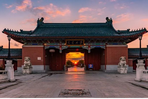 上海交通大学缩写