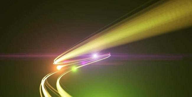 空气中,光的传播速度是多少