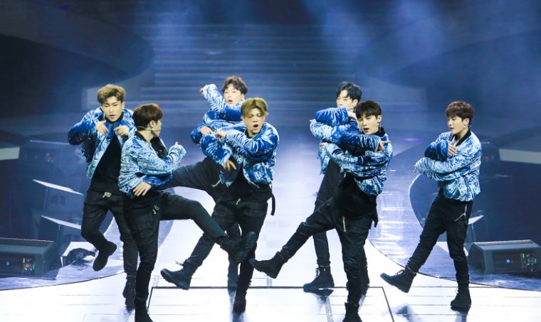 “追梦赤子心”的歌词