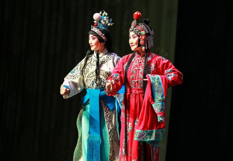 李胜素的丈夫是谁