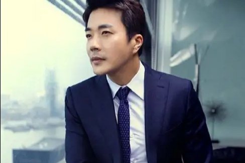 权相佑方对曾与申正焕非法赌博的谣言将采取什么措施？