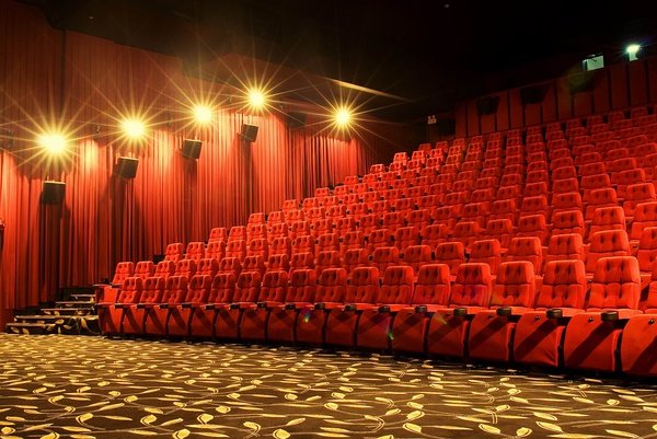 什么是电影点映？