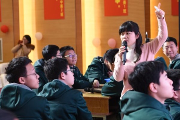 千___百___四字词语