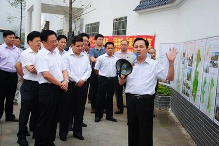 黄河鸿的人物事件