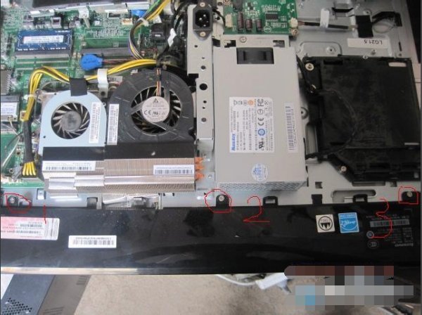 如何拆卸联想y480笔记本电脑？