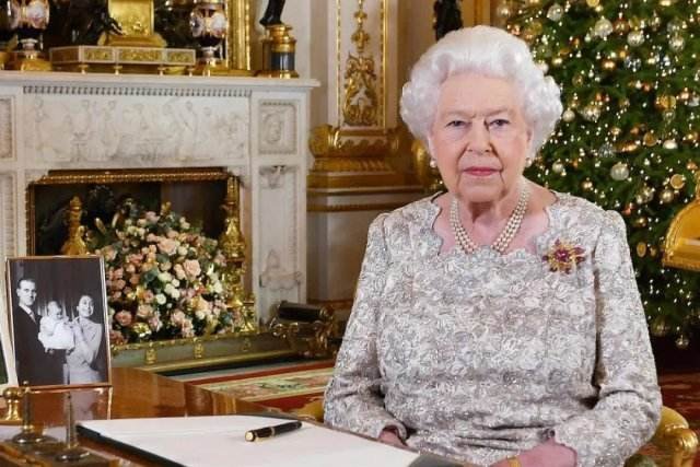 英国女王出生年月