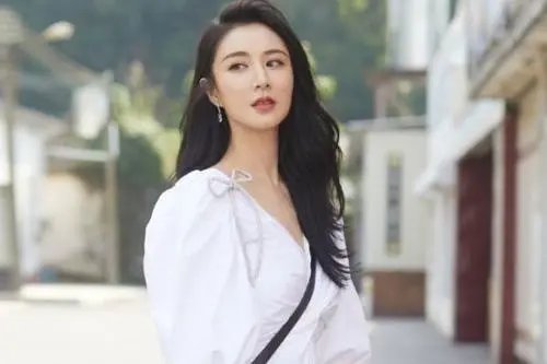 你如何看待薇娅拒绝妈妈干涉选品这件事？