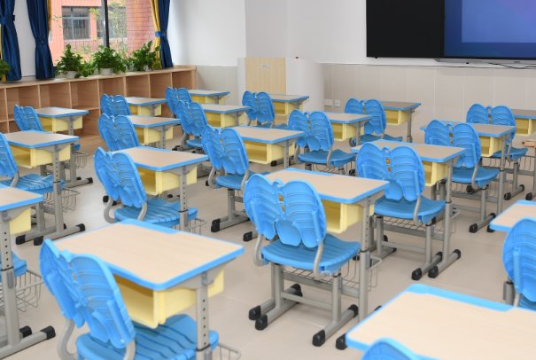 英德华粤中英文学校怎么样