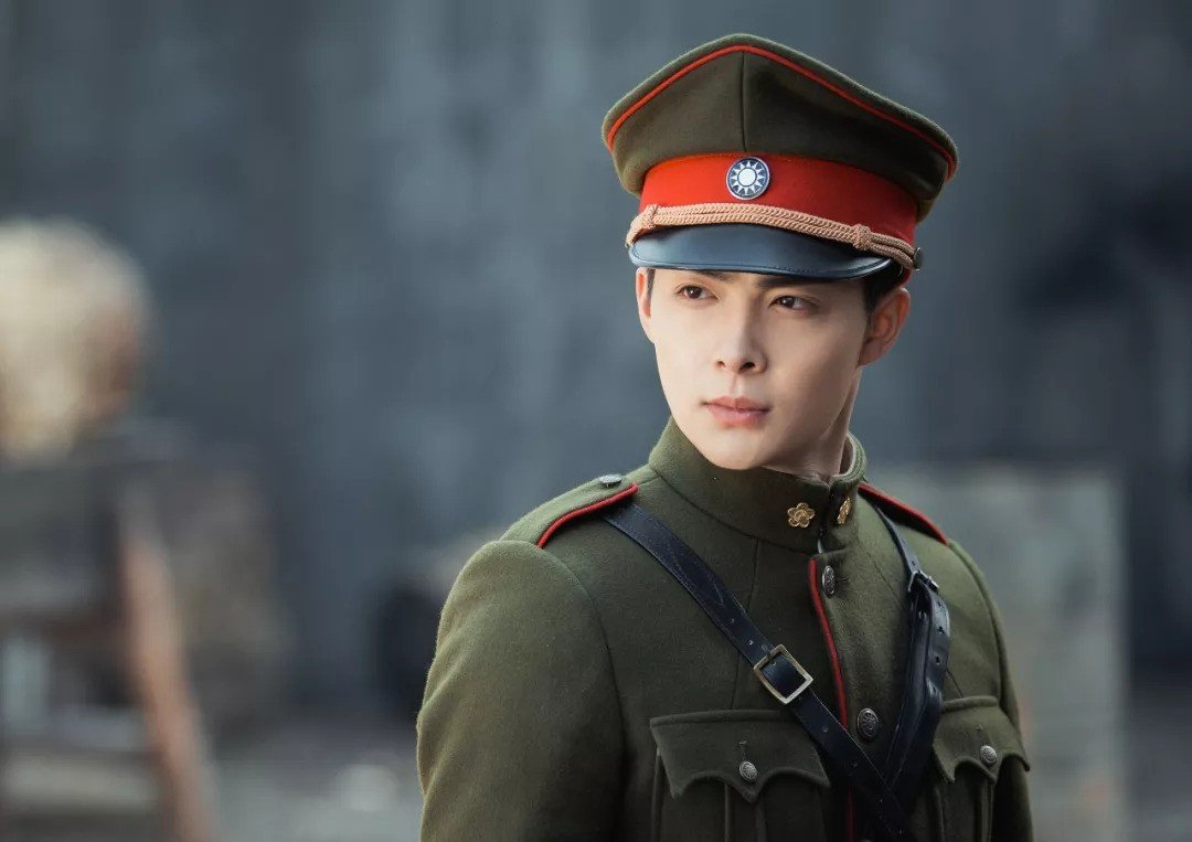 四家族之蓝门讲了啥