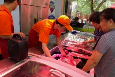 兰州正大优鲜超市被罚12万余元，这背后的原因是什么？