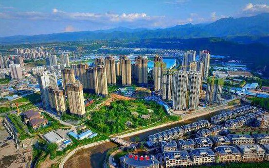 中国的几何中心在哪？中国大陆的几何中心呢？