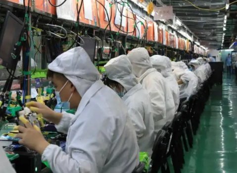 鸿海回应郑州园区iPhone出货减30%，郑州富士康得到控制了吗？