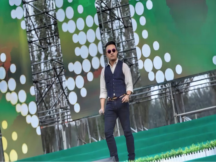 倾国倾城歌曲原唱