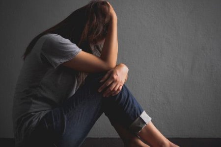 郑州一女生怀孕被男友母亲灵魂三问气哭，这位母亲究竟说了什么？