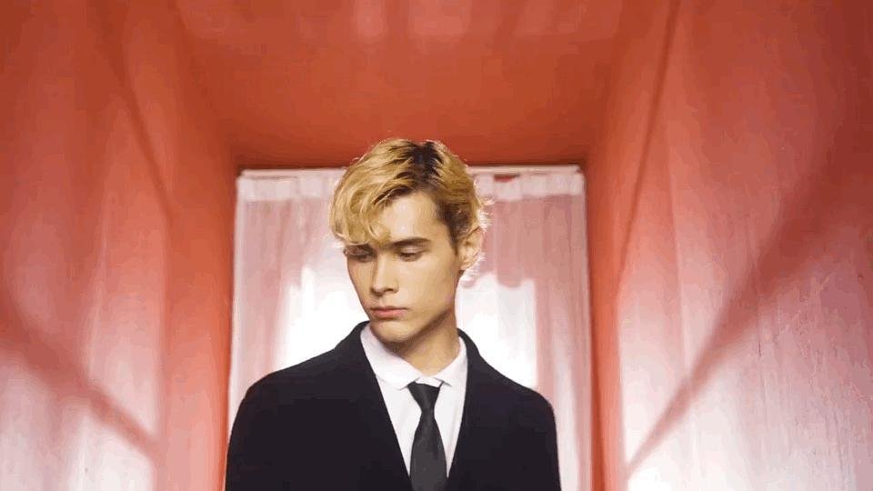 利路修听到名次的表情变化再次登上热搜，他的名次是怎样的？