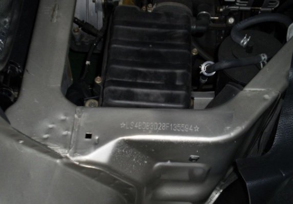 怎么看摩托车发动机号码后六位，在哪里可以看