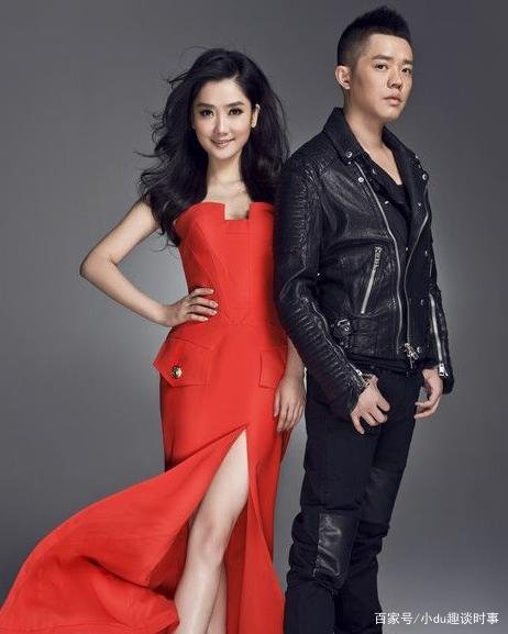 网红莫名嘲讽凤凰传奇,曾毅犀利曝光欠债隐情,为啥说玲花被大家误会了？